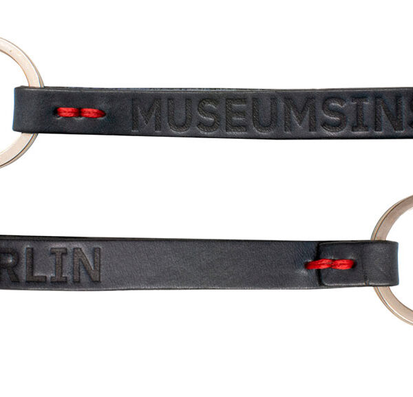 Alternative view of Leather Keyholder Museuminsel - Dark Blue