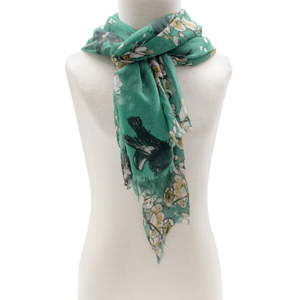 Alternative view of Scarf CHINESE VASE